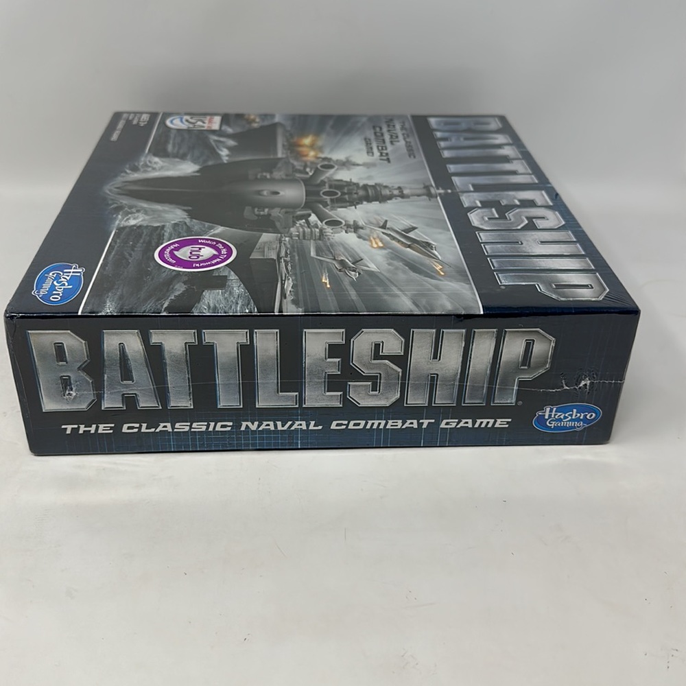 Hasbro NIB Battleship The Classic Naval Combat Game - Picture 7 of 10